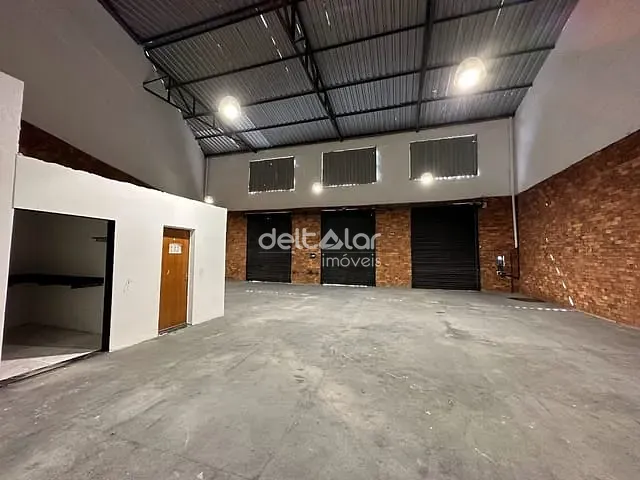 Galpão / Barracão com 441m², à venda, no bairro Venda Nova em Belo Horizonte