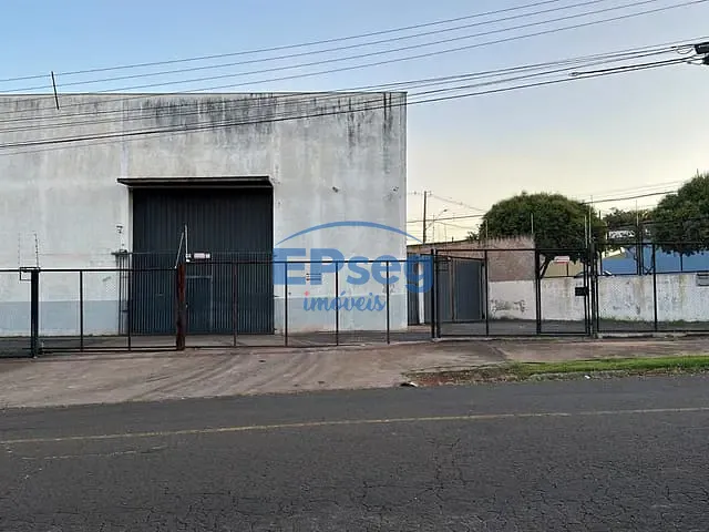 Galpão / Barracão com 2000m², para alugar, no bairro Parque Industrial José Belinati em Londrina