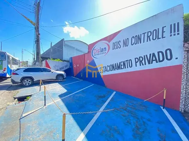 Galpão / Barracão com 500m², para alugar, no bairro Atalaia em Ananindeua