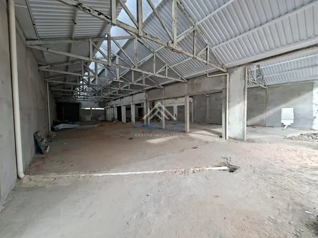 Galpão / Barracão com 4656m², para alugar, no bairro Jardim das Orquídeas em Jundiaí