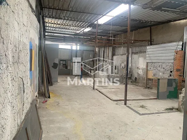 Galpão / Barracão para alugar, no bairro Jardim São Marcos em Itapecerica da Serra