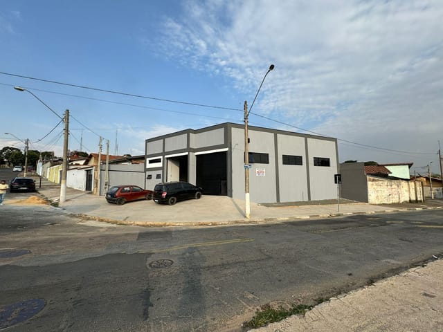 Galpão / Barracão para alugar, no bairro Conjunto Habitacional Parque Itajaí em Campinas