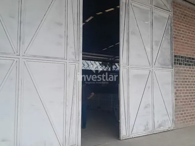 Galpão / Barracão com 1200m², para alugar, no bairro Distrito Industrial em Campina Grande