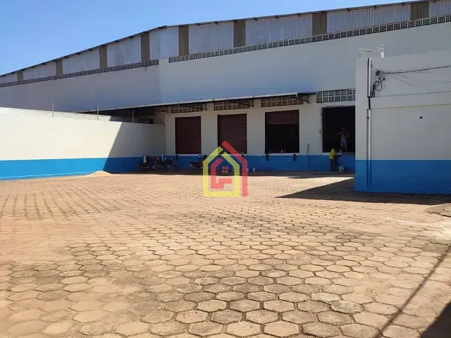 Galpão / Barracão com 1450m², para alugar, no bairro Jardim Vitória em Marabá