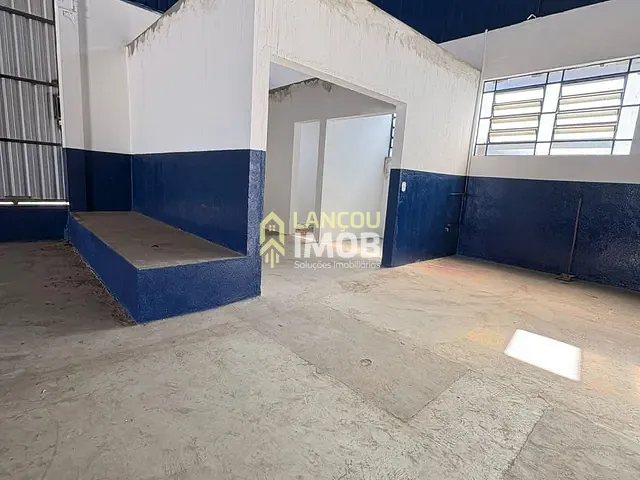 Galpão / Barracão com 700m², para alugar, no bairro Glebas em Franco da Rocha