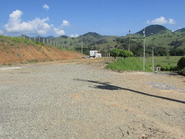 Foto do Galpão / Barracão - Galpãp de 600m² em Piranguçu para locação . (ao lado da rodovia) | MOHALLEM e LOPES CORRETAGEM E ADMINISTRACAO DE IMOVEIS LTDA
