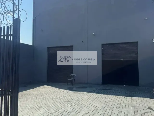 Galpão / Barracão com 300m², à venda, no bairro Maria Celina em Londrina
