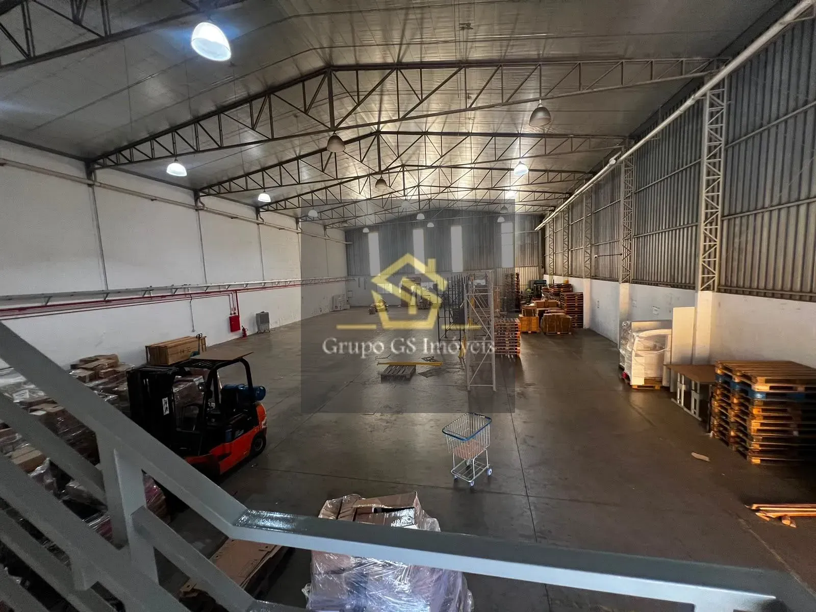 Depósito-Galpão, 804 m² - Foto 1