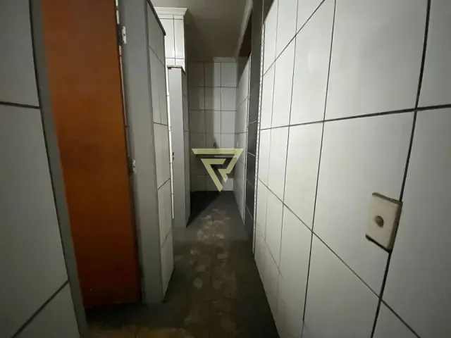 Galpão / Barracão com 466m², para alugar, no bairro Ipiranga em Ribeirão Preto