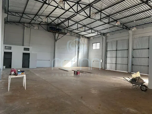 Galpão / Barracão com 310m², para alugar, no bairro Jardim Primavera em São José do Rio Preto