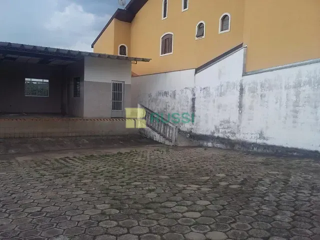 Galpão / Barracão com 1000m², à venda, no bairro Putim em São José dos Campos
