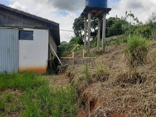 Galpão / Barracão com 812m², à venda, no bairro Portal dos Nobres em Guaxupé