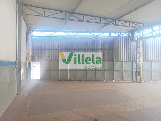 Galpão / Barracão com 470m², para alugar, no bairro Vila Maria de Maggi em Suzano