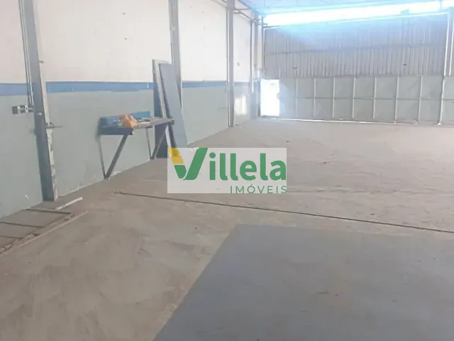Galpão / Barracão com 470m², para alugar, no bairro Vila Maria de Maggi em Suzano