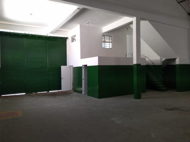 Foto do Galpão / Barracão - Galpão Pronto Para Seu negócio! 💡A.T de 521m², Energia Trifásica, Escritórios e Acesso Estratégico 🚛 | Organização Imobiliária Açores