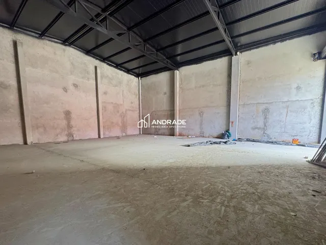 Galpão / Barracão para alugar, no bairro Loteamento Industrial Leomil em Apucarana
