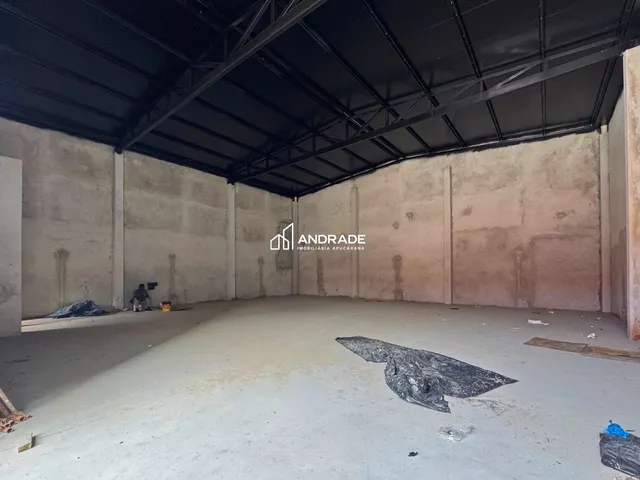 Galpão / Barracão para alugar, no bairro Loteamento Industrial Leomil em Apucarana
