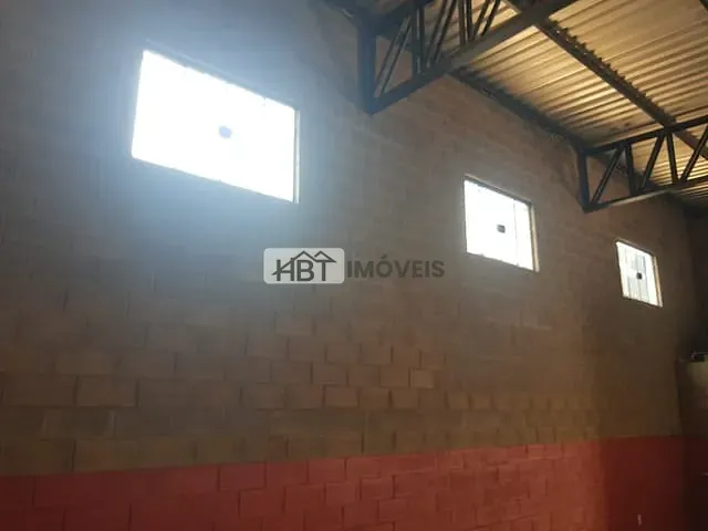 Galpão / Barracão com 322m², à venda ou para alugar, no bairro Parque Roosevelt em Bauru