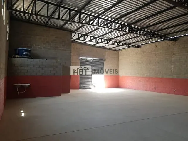 Galpão / Barracão com 322m², à venda ou para alugar, no bairro Parque Roosevelt em Bauru