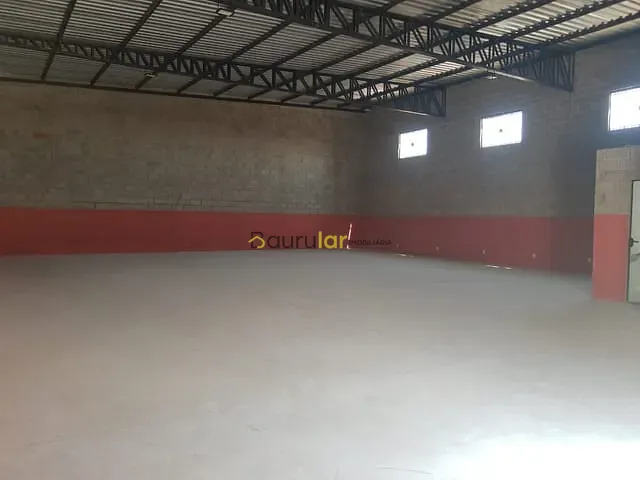 Galpão / Barracão com 322m², à venda ou para alugar, no bairro Parque Roosevelt em Bauru