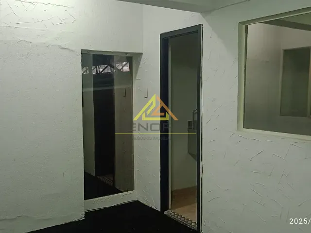 Galpão / Barracão com 1200m², à venda, no bairro Vila Guilherme em São Paulo