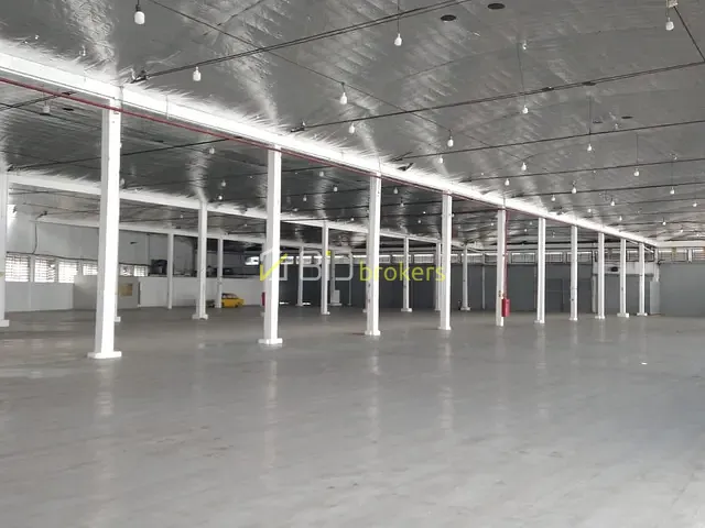 Galpão / Barracão com 5610m², para alugar, no bairro Jardim Humaitá em São Paulo