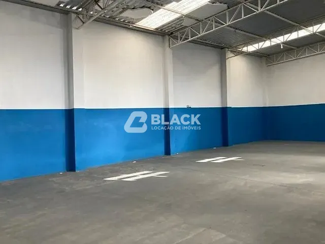 Galpão / Barracão com 230m², à venda ou para alugar, no bairro Jardim Bertanha em Sorocaba