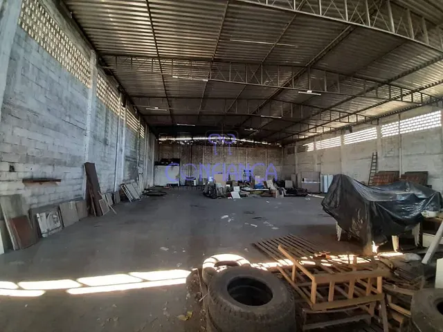 Galpão / Barracão com 540m², à venda, no bairro Campo Grande em Rio de Janeiro