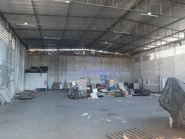 Galpão / Barracão com 540m², à venda, no bairro Campo Grande em Rio de Janeiro