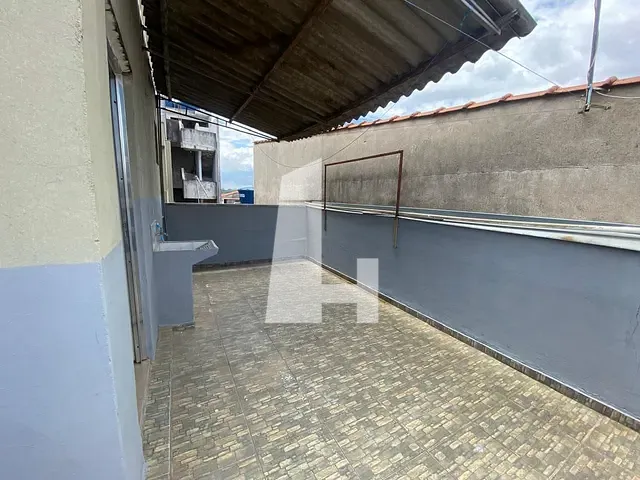 Galpão / Barracão com 90m², para alugar, no bairro Jardim Pres Dutra  em Guarulhos