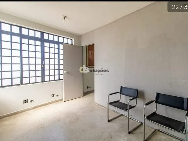 Galpão / Barracão à venda ou para alugar, no bairro Vila Ipojuca em São Paulo