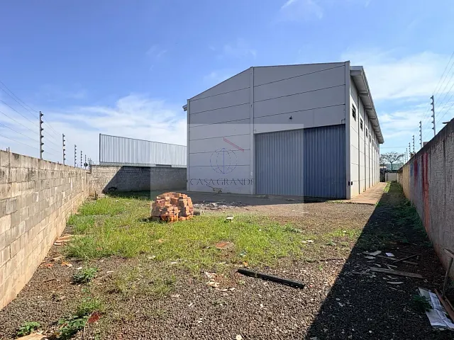 Galpão / Barracão com 1370m², para alugar, no bairro Jardim Cidade Nova Industrial em Rolândia