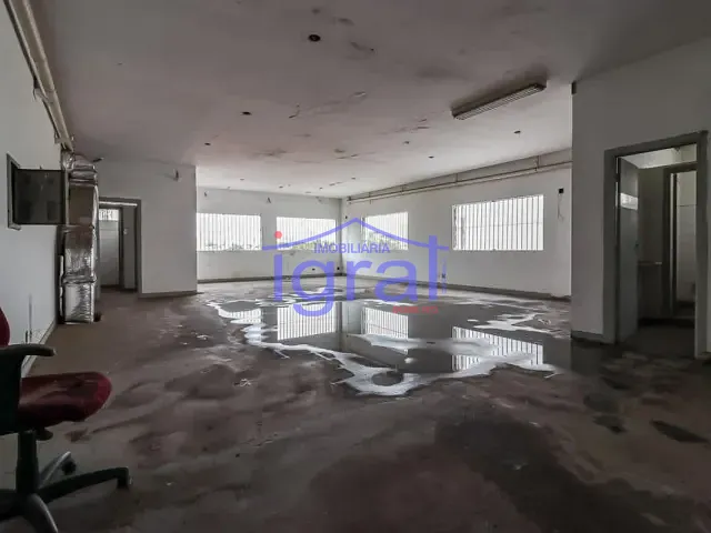 Galpão / Barracão com 840m², para alugar, no bairro Jabaquara em São Paulo