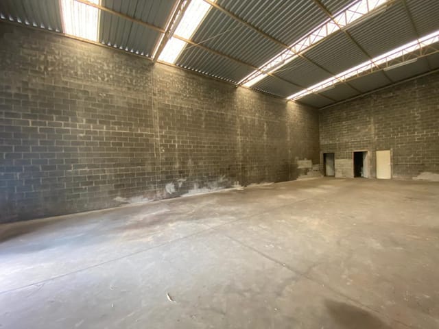 Galpão / Barracão com 500m², à venda, no bairro Cidade Satélite Íris em Campinas