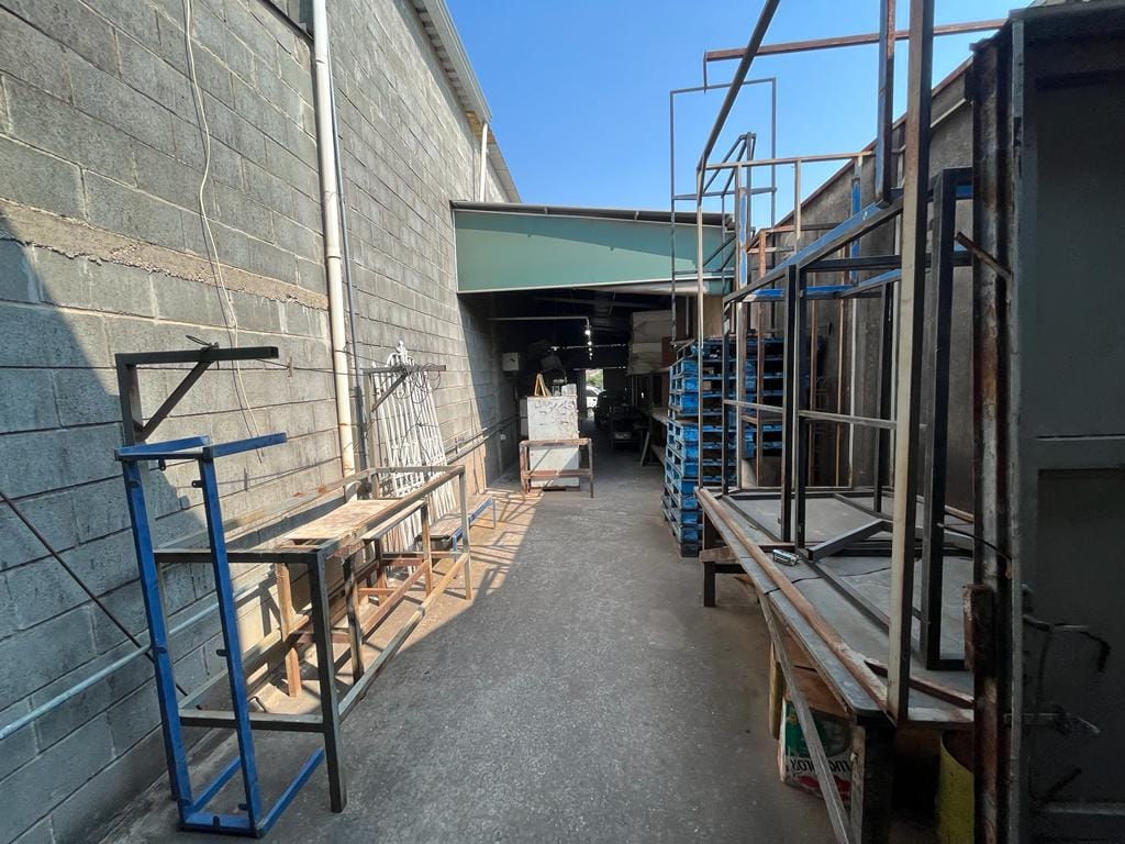 Depósito-Galpão-Armazém à venda, 375m² - Foto 10