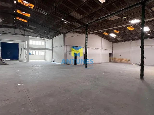 Galpão / Barracão com 600m², para alugar, no bairro Imbiribeira em Recife