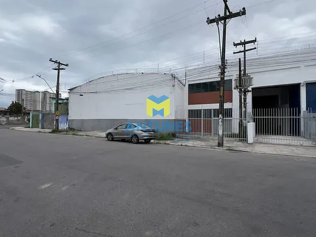 Galpão / Barracão com 600m², para alugar, no bairro Imbiribeira em Recife