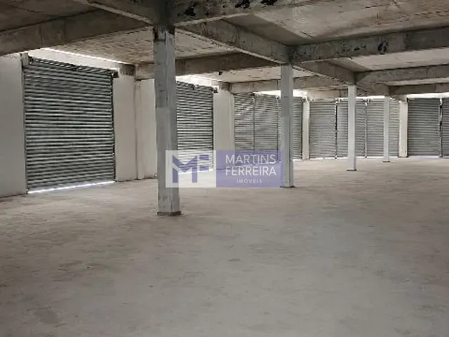 Galpão / Barracão com 315m², para alugar, no bairro Recreio dos Bandeirantes em Rio de Janeiro