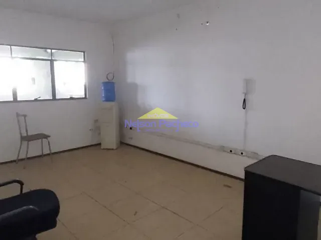Galpão / Barracão com 125m², à venda ou para alugar, no bairro Vila Marchioreto em Capivari
