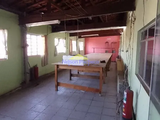 Galpão / Barracão com 125m², à venda ou para alugar, no bairro Vila Marchioreto em Capivari