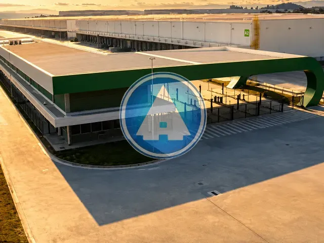 Galpão / Barracão com 7309m², para alugar, no bairro Centro em Franco da Rocha