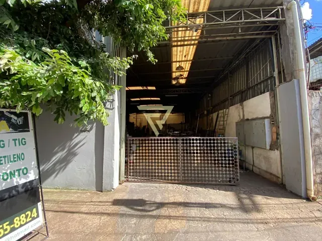 Galpão / Barracão com 466m², à venda, no bairro Ipiranga em Ribeirão Preto