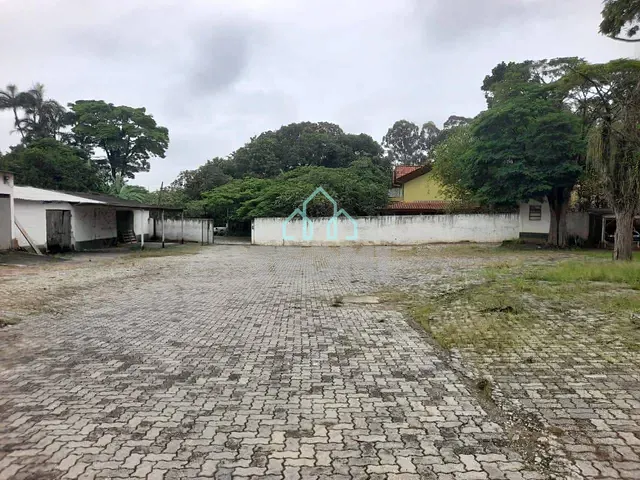 Galpão / Barracão para alugar, no bairro Jardim Gurilândia em Taubaté