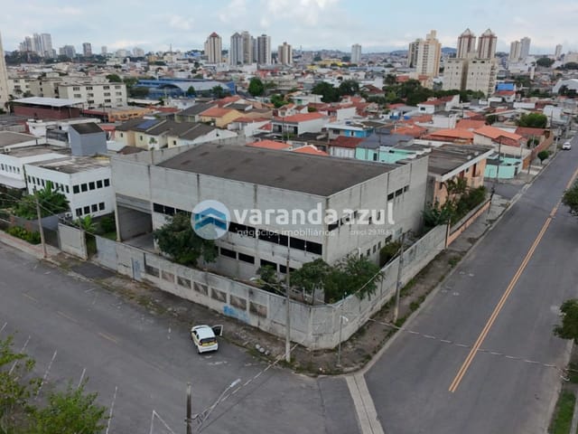 Galpão / Barracão para alugar, no bairro Vila Mogilar em Mogi das Cruzes