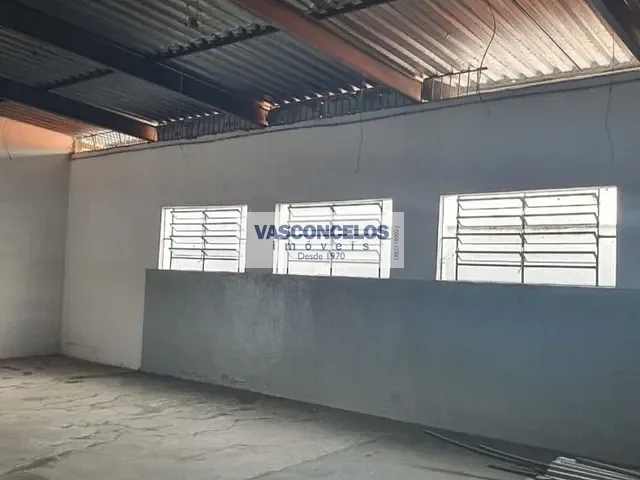 Galpão / Barracão com 250m², à venda, no bairro Jardim Paulista em São José dos Campos