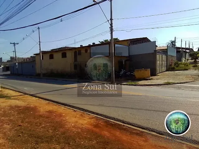 Galpão / Barracão com 439m², à venda, no bairro Vila Pedroso em Votorantim