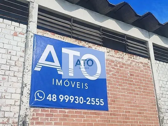 Galpão / Barracão com 23350m², à venda ou para alugar, no bairro Centro em Tijucas