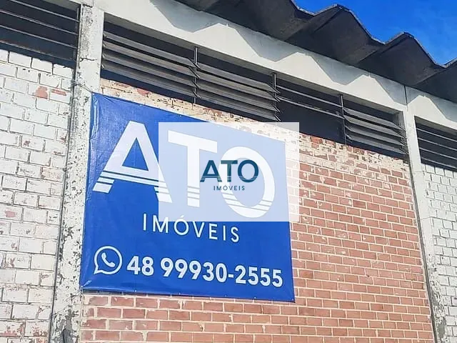 Galpão / Barracão com 23350m², à venda, no bairro Centro em Tijucas