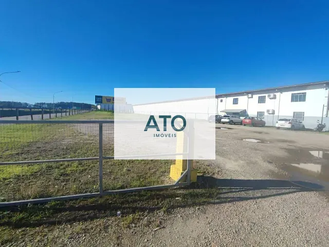 Galpão / Barracão com 23350m², à venda, no bairro Centro em Tijucas