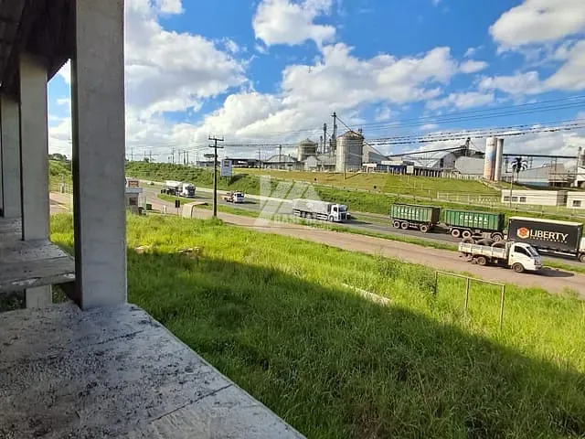 Galpão / Barracão com 4750m², para alugar, no bairro Centro em Ponta Grossa